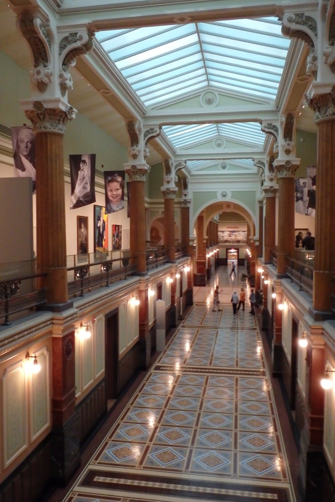 Portraits du 20ème siècle - mezzanine