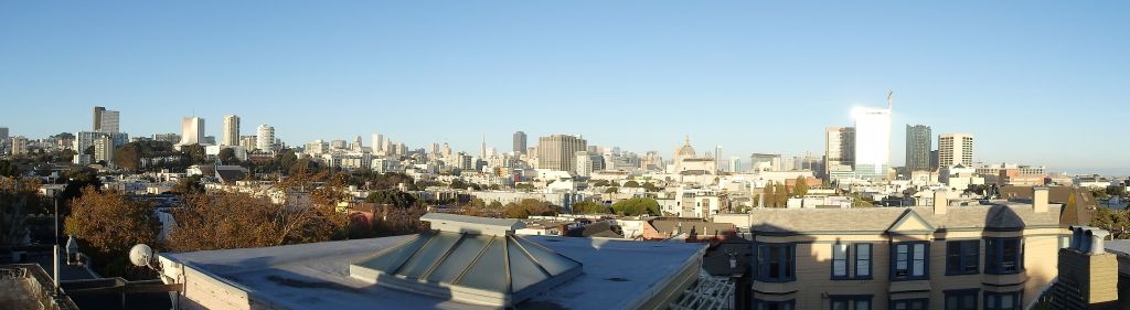 Vue du rooftop de l'appart de Thibault. Parce que les rooftops ça déchire :-) (Merci Thibault)