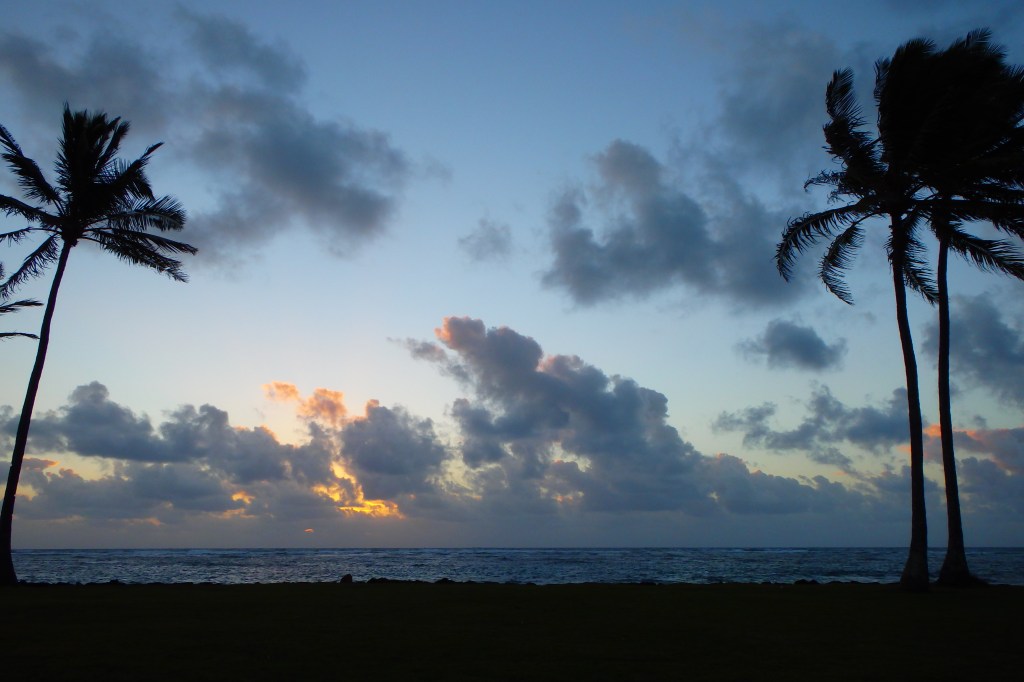 Quand le soleil commence à enflammer les nuages