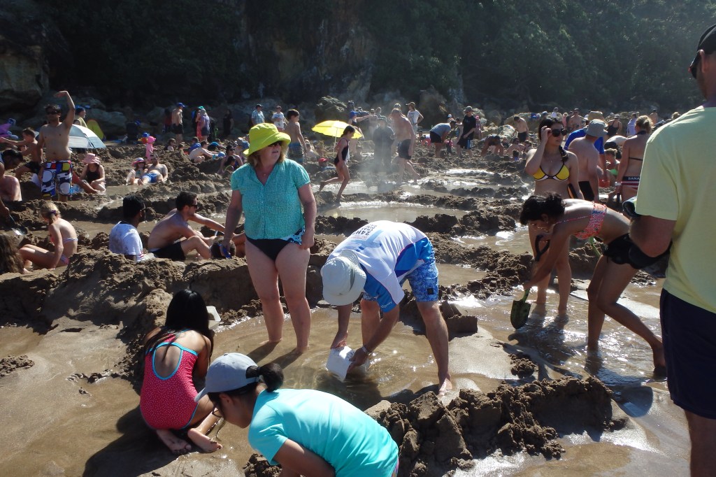 Dur de trouver la place pour faire son trou au chaud !