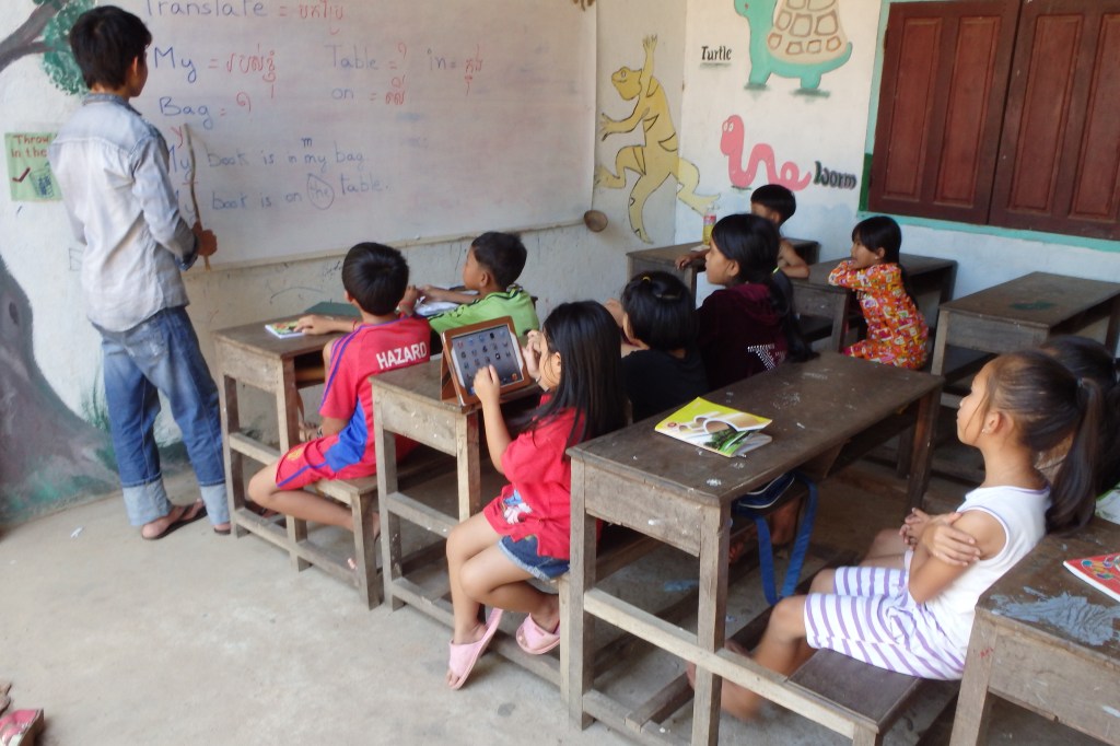 Will you find the grand daughter of the mayor on this picture?